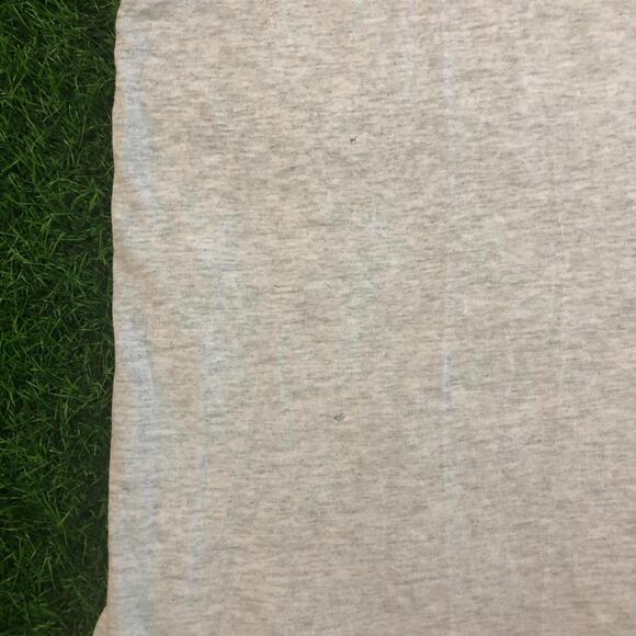 Men’s Vintage Light Grey Distressed Muscle Tank - Picture 5 of 5